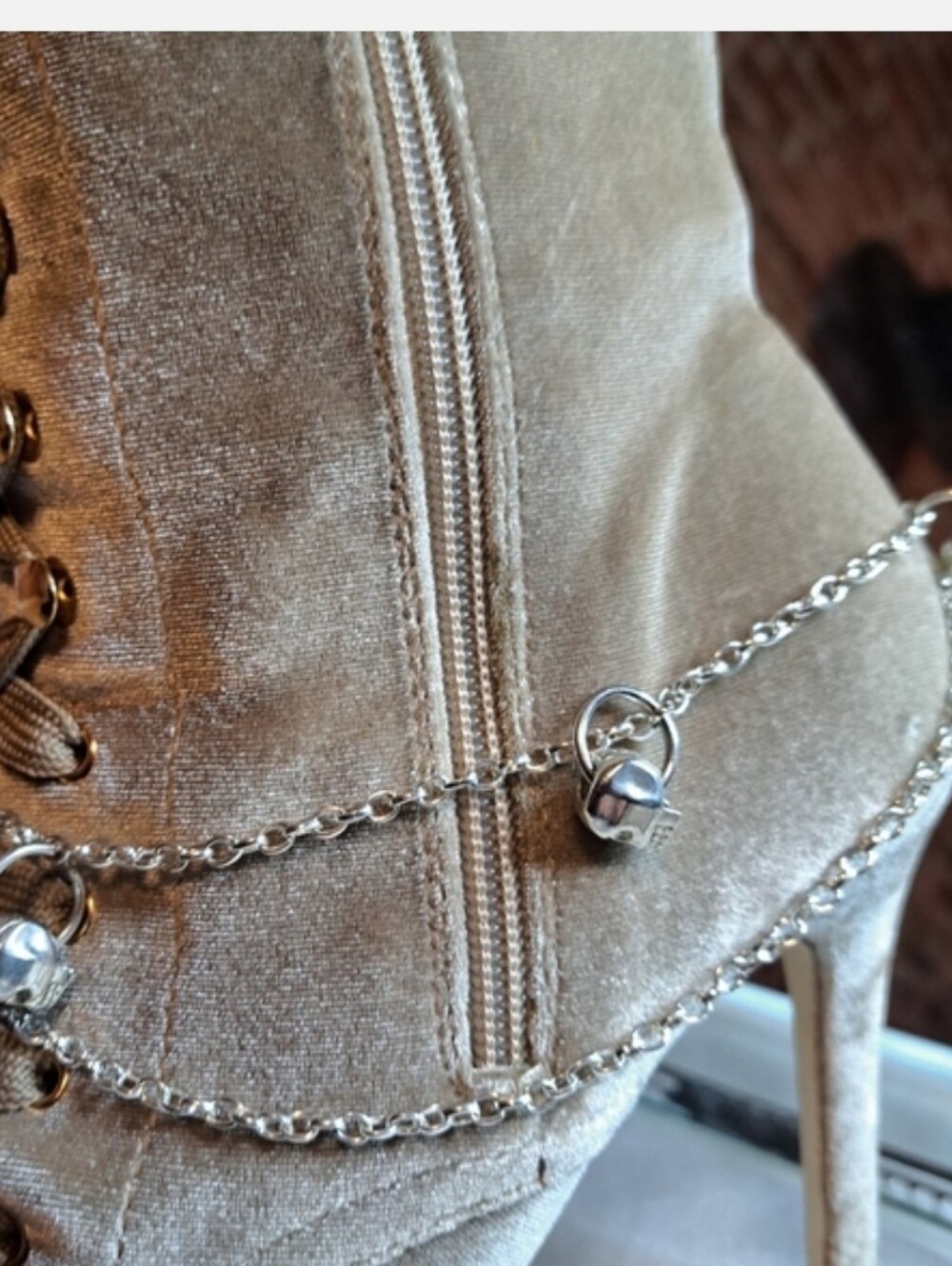 Skull Boot/Shoe Chain - Picture 3 of 7